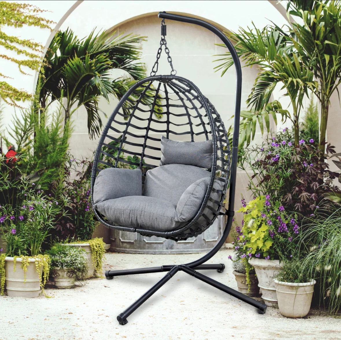 Spacious Swing Chair F93
